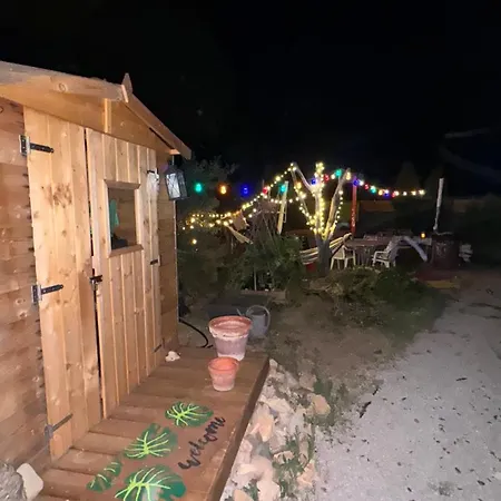 Homestay La Guinguette Du Bonheur Saint-Andre-de-Sangonis